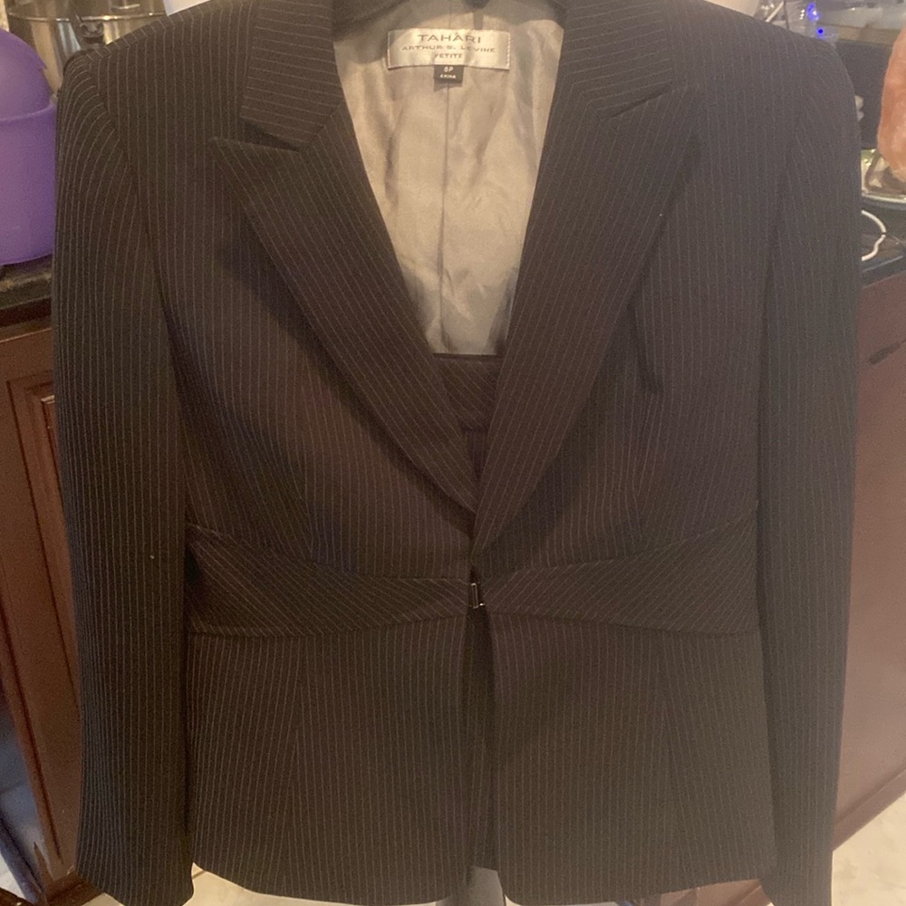 Tahiti Arthur S. Levine Navy Blue Pinstriped Blazer & Matching Tank Top